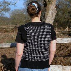 Elara Vest