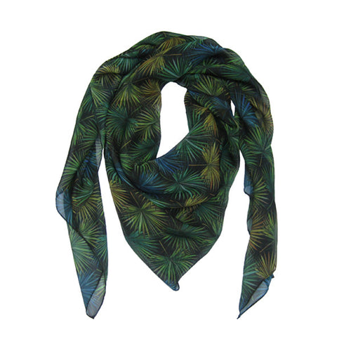 Bia scarf